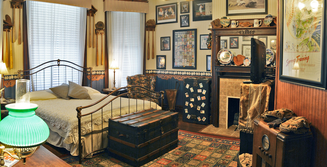 Gentleman's Quarters - Accommodations In Quincy, FL At McFarlin House